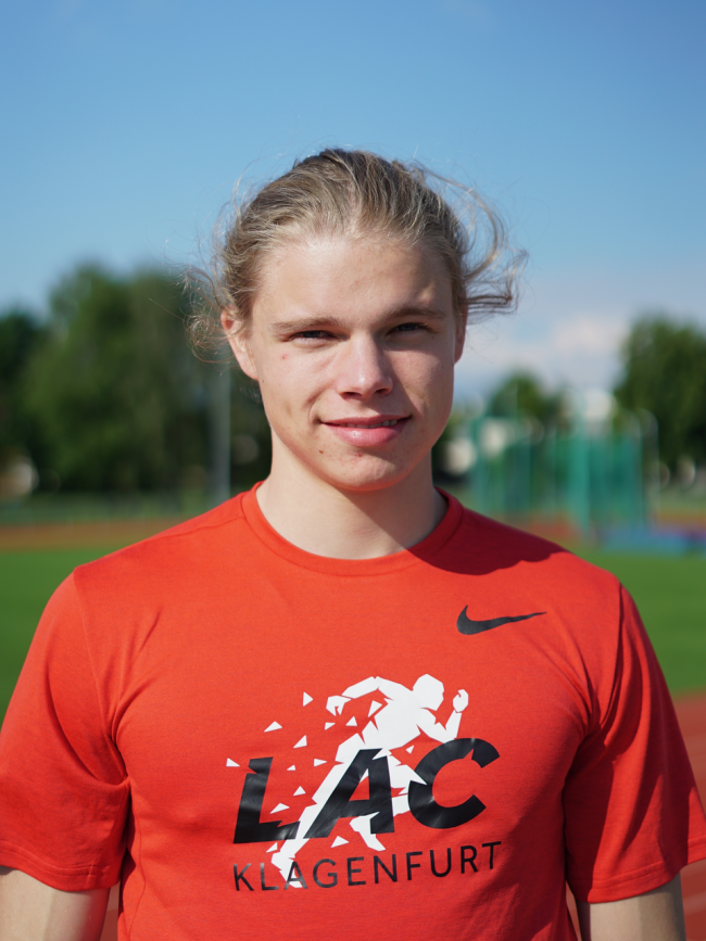 JanikSchusserPorträt2018