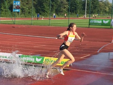 SelinaElbischgerHindernisA2019Elbischger (2)