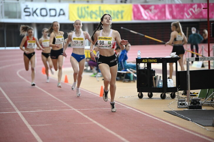 ElisabethGolger400mÖMSU18LinzA2022ÖLVNevsimal