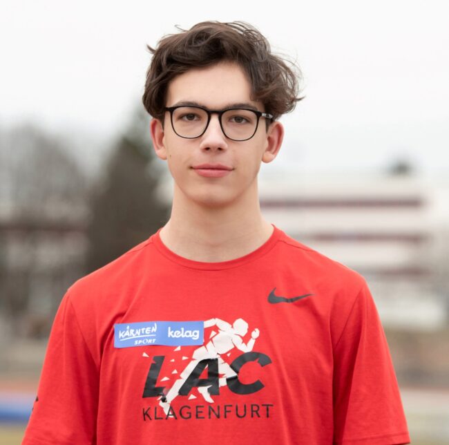 JulianHacklPorträt2022Knauder-Fotografie