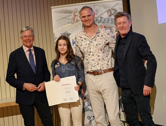 TeamSportlerehrungKlagenfurtMärzB2022LPDKärntenHelgeBauer