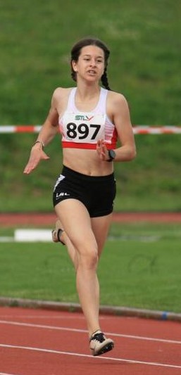 ElisabethGolger400mGraz2021Riedenbauer
