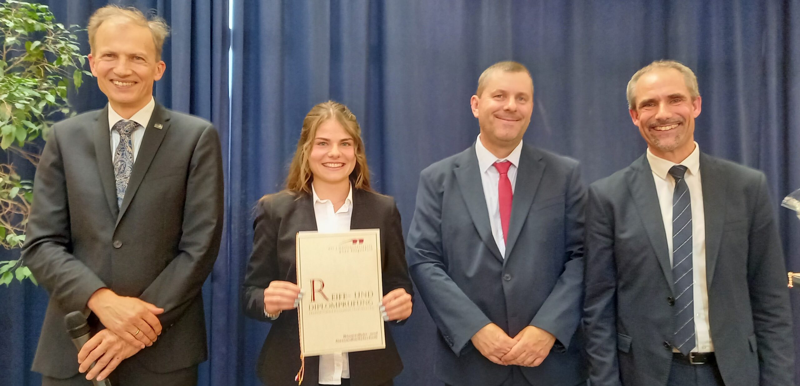 LeonieElbischgerMatura2023