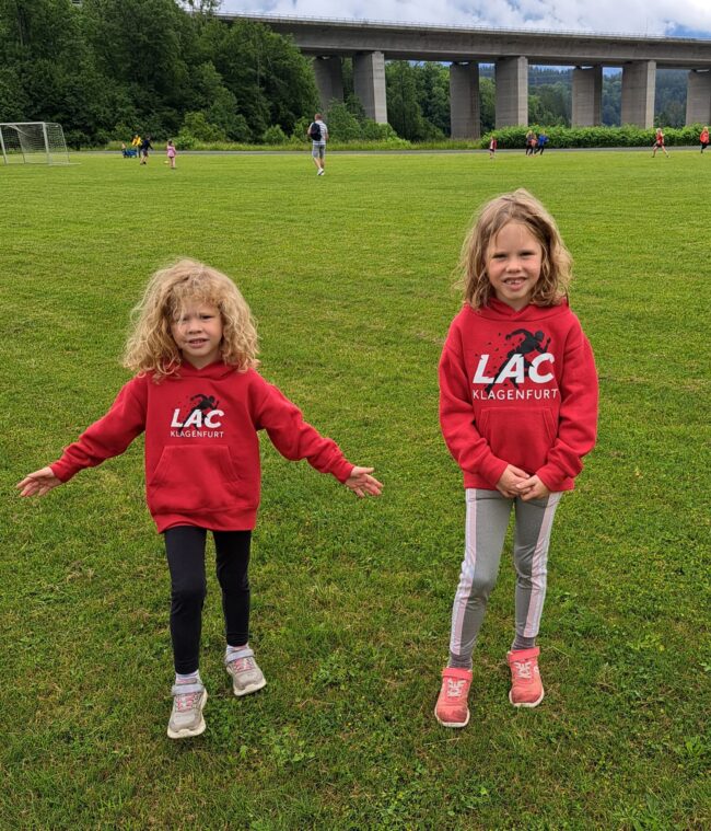 TeamKTHannaJuliaStriednigGrenzlandlauf2023zVg