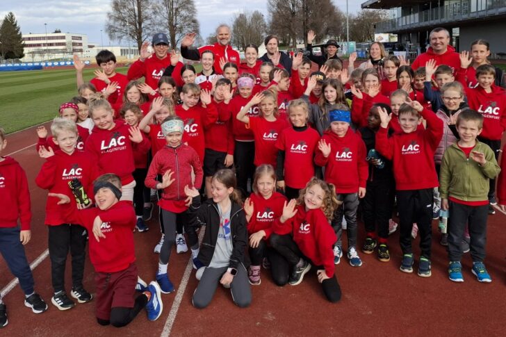 TeamKTTrainingsstartSchulkinderORF2025Stessl